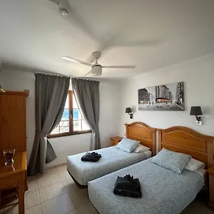 2 Bedroom 2 Bathroom Apartment Puerto del Carmen (Lanzarote)